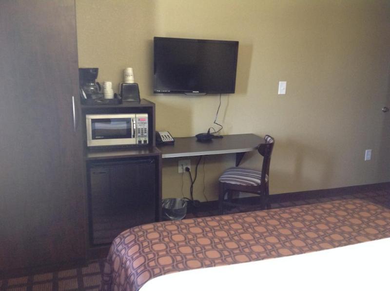 Garner Hotel Gonzales By Ihg Exterior photo